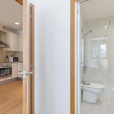 Guestready - Bright Near Montjuic *