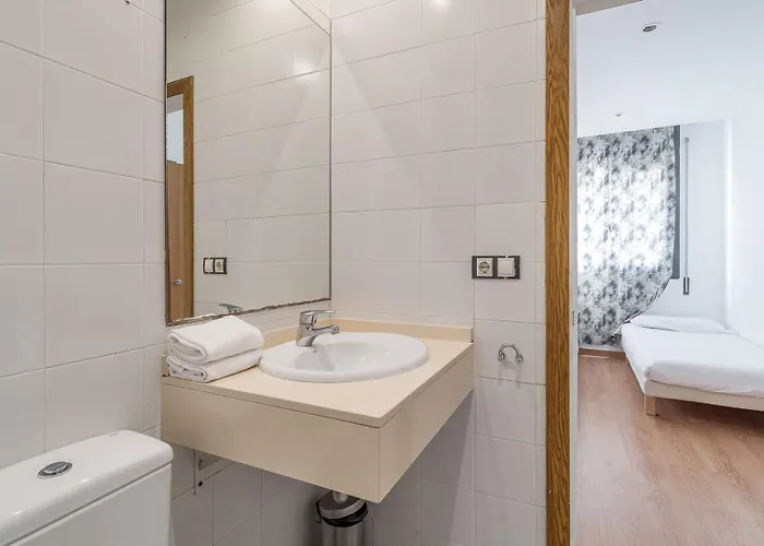 Guestready - Bright Near Montjuic