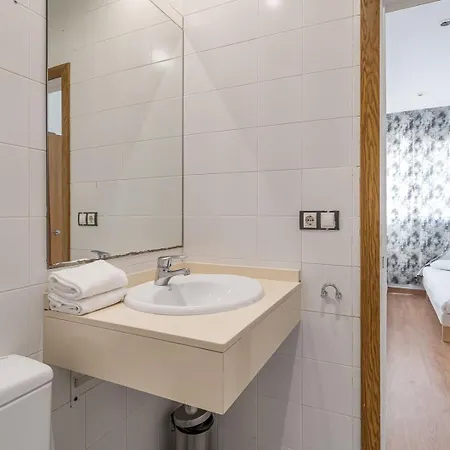 Guestready - Bright Near Montjuic